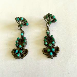 Drop earrings silver tone and turquoise color stones